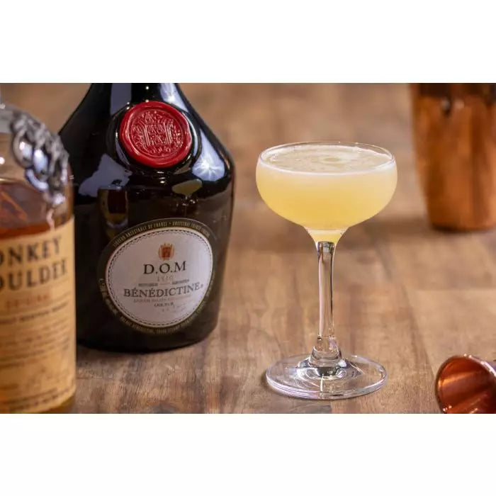 Pantheon-cocktail i coupeglas